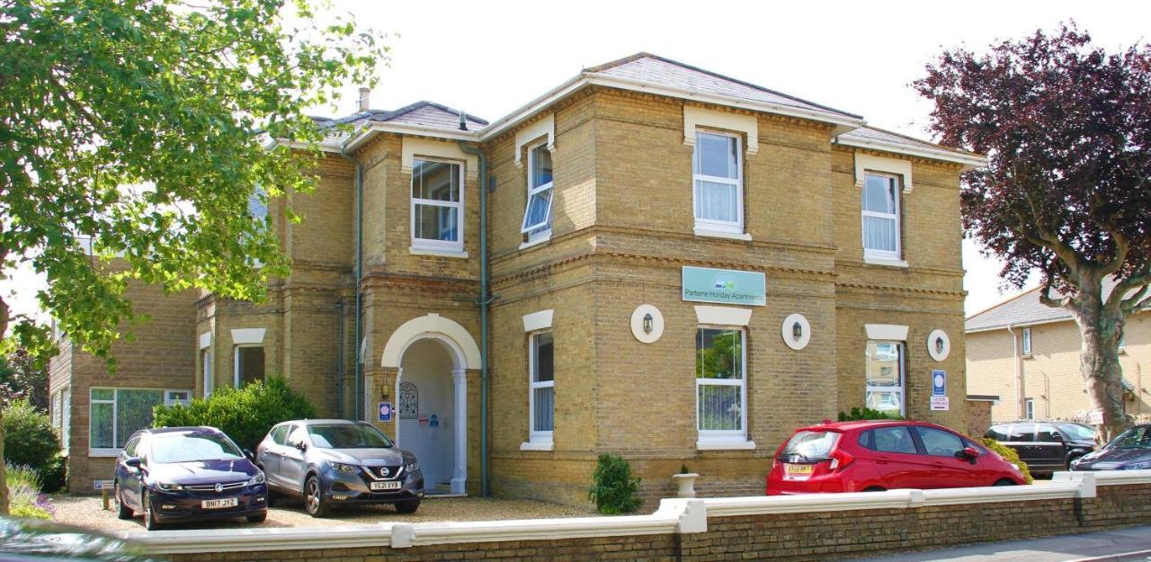 Parterre Holiday Apartments Sandown Exterior foto