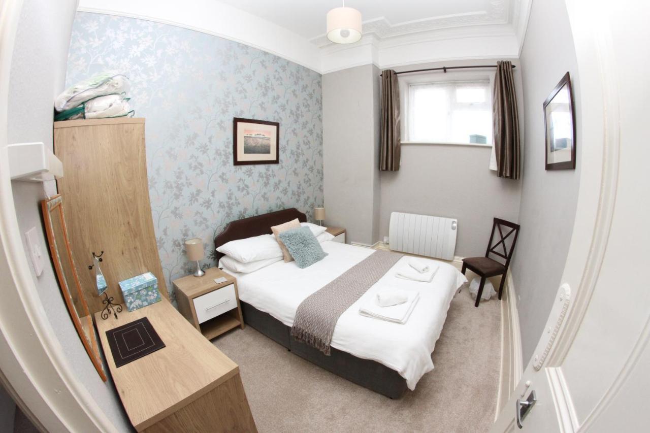 Parterre Holiday Apartments Sandown Exterior foto